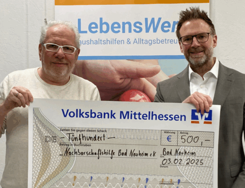 Wobau übergibt 500 € Spendenscheck